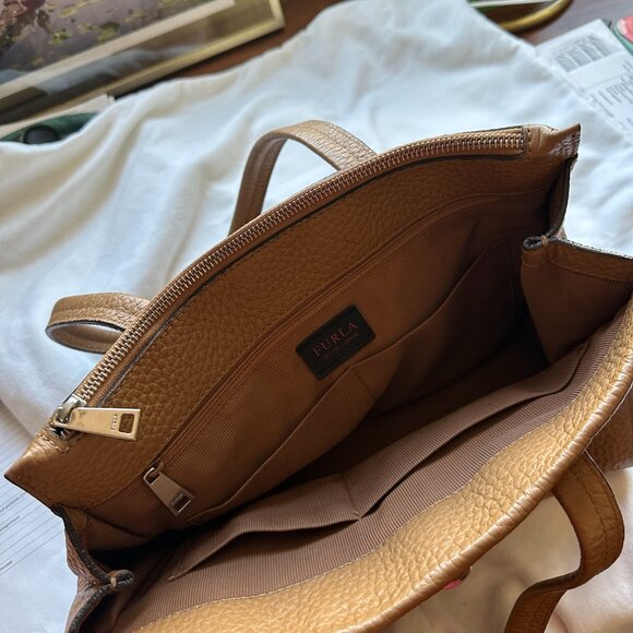Furla leather shoulder bag - Picture 6 of 13